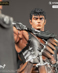 Berserk Akihabara Legend Figure PVC Statue 1/8 Guts 30 cm