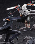 Chainsaw Man Statue Super Situation Figure Chainsaw Man vs. Samurai Sword 26 cm