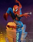 Marvel Premium Format Statue Spider-Man 55 cm