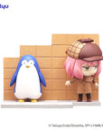 Spy x Family Hold Figure PVC Statue Anya & Penguin 10 cm