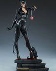 DC Comics Premium Format Figure Catwoman 53 cm