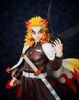 Demon Slayer: Kimetsu no Yaiba PVC Statue 1/7 Kyojuro Rengoku 45 cm