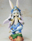 Made in Abyss: The Golden City of the Scorching Sun Statue 1/7 Nanachi Special Set 28 cm