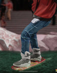 Back to the Future II Art Scale Statue 1/10 Marty McFly on Hoverboard 22 cm