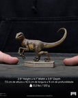 Jurassic World Icons Statue Velociraptor C 7 cm