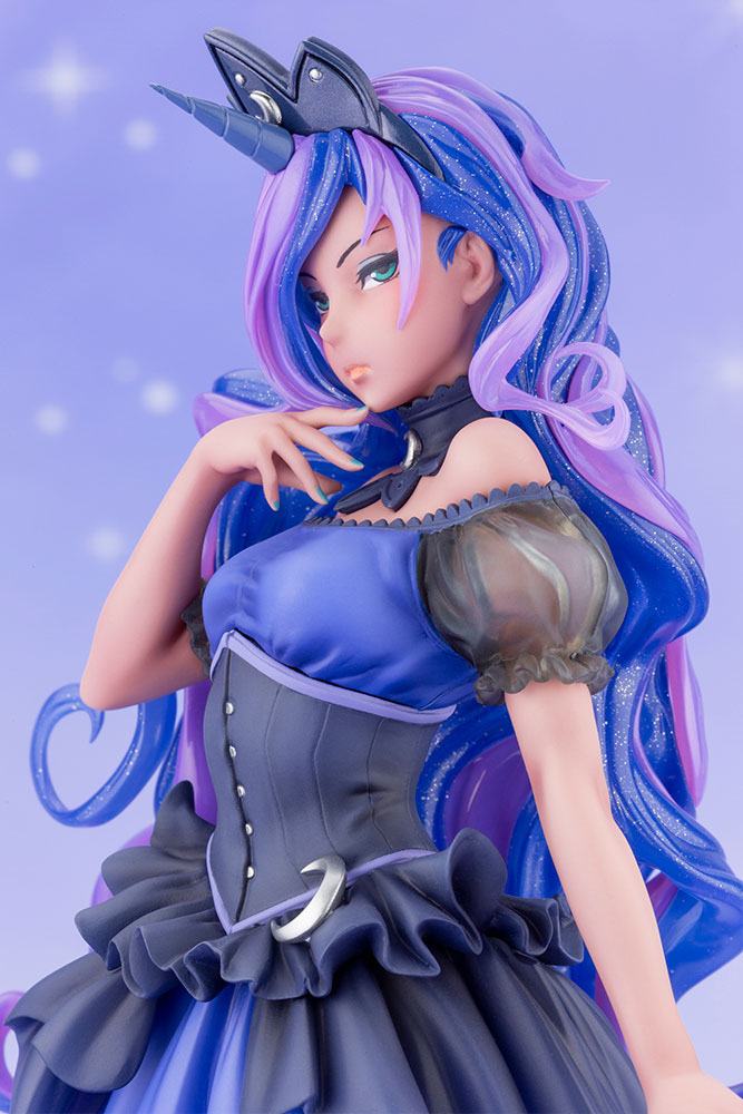My Little Pony Bishoujo PVC Statue 1/7
Princess Luna 23 cm