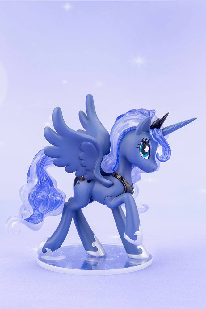 My Little Pony Bishoujo PVC Statue 1/7
Princess Luna 23 cm