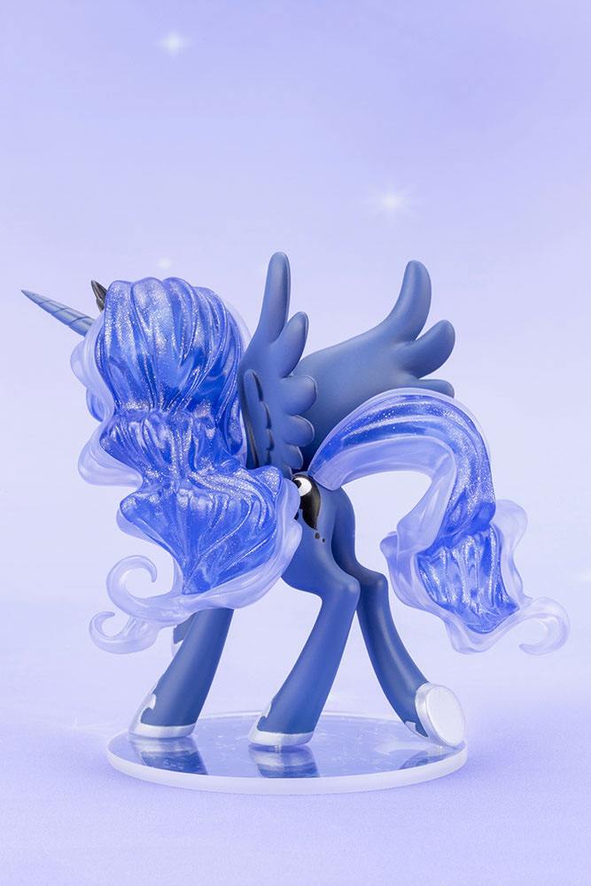 My Little Pony Bishoujo PVC Statue 1/7
Princess Luna 23 cm