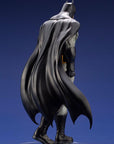 DC Comics ARTFX PVC Statue 1/6 Batman (Batman: Last Knight on Earth) 30 cm