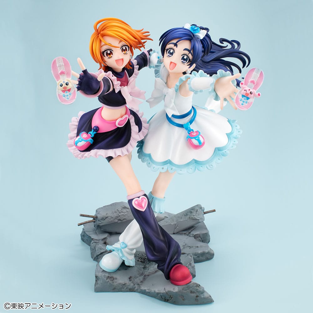 Pretty Cure Lucrea PVC Statue Cure Black &amp; Cure White 22 cm