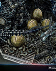 Aliens Premium Masterline Series Statue Queen Alien Battle Diorama 71 cm