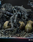 Aliens Premium Masterline Series Statue Queen Alien Battle Diorama 71 cm