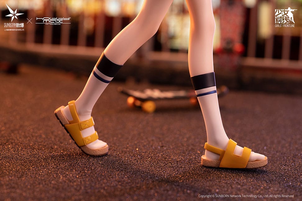 Girls Frontline PVC Statue 1/7 UMP9 Bee&#39;s Knees 24 cm