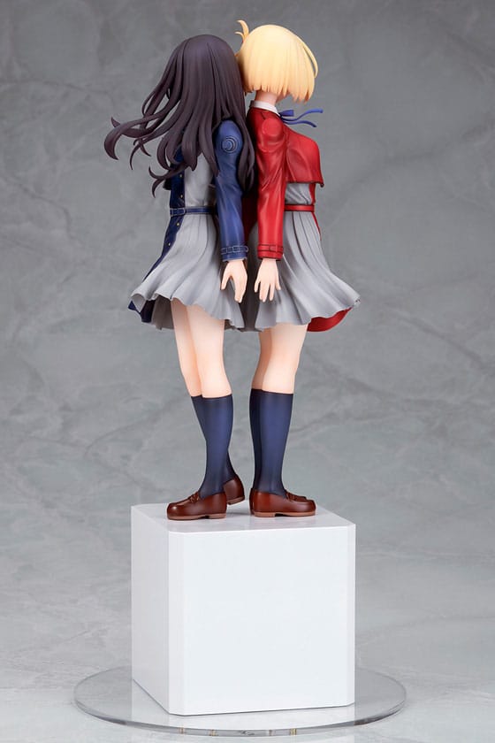 Lycoris Recoil PVC Statue 1/8 Chisato Nishikigi &amp; Takina Inoue 30 cm