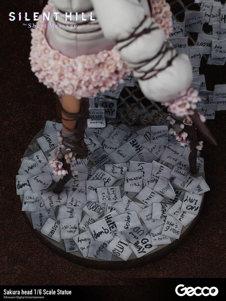 Silent Hill: The Short Message Statue 1/6 Sakura head 41 cm