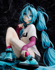 Hatsune Miku Statue 1/4 Yoneyama Mai The Latest Street Style "Cute" Limited Edition 17 cm