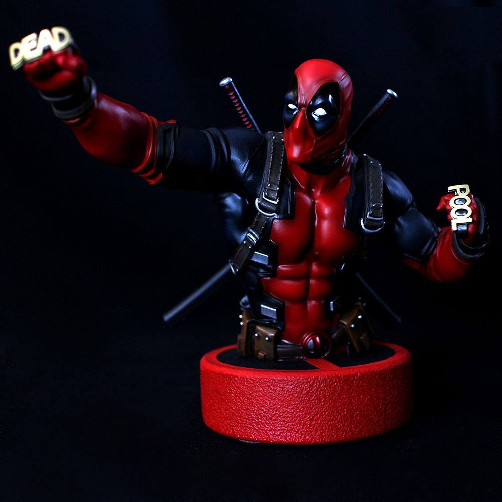 Marvel Bust 1/6 Deadpool 16 cm