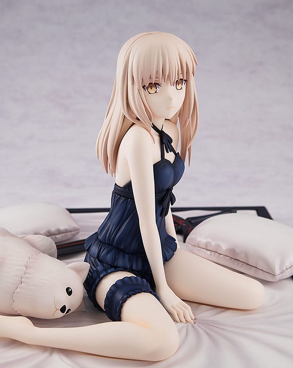 Fate/stay night: Heaven&#39;s Feel PVC Statue 1/7 Saber Alter: Babydoll Dress Ver. 15 cm