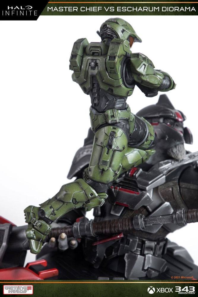 Halo: Infinite Diorama 1/8 Master Chief vs. Escharum 31 cm