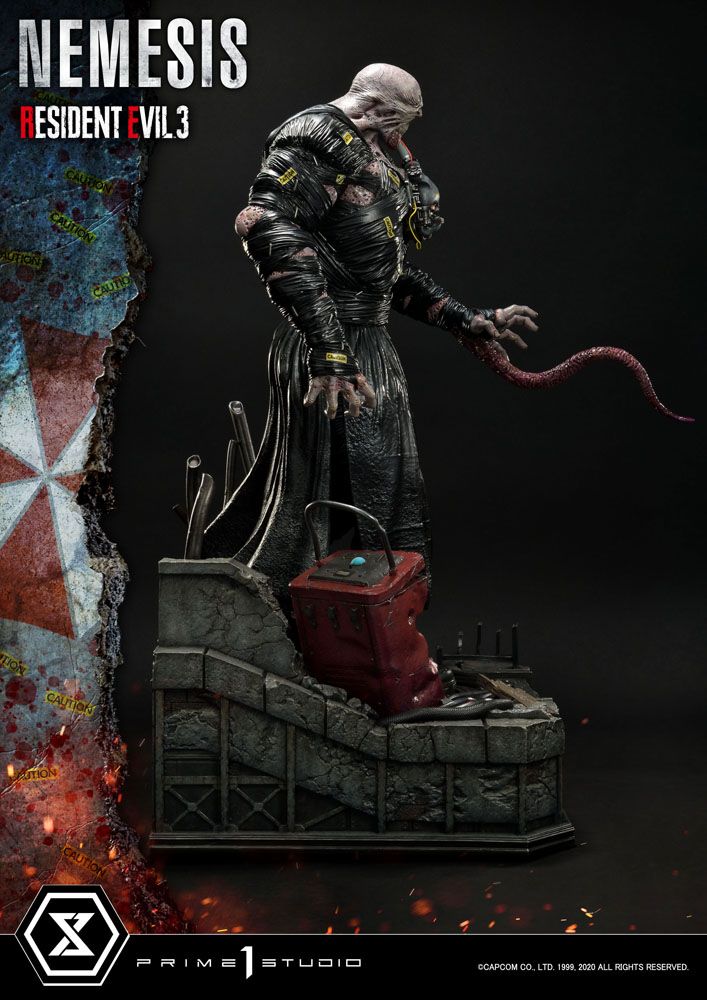 Resident Evil 3 Statue 1/4 Nemesis 92 cm