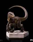 Jurassic World Icons Statue Velociraptor C 7 cm