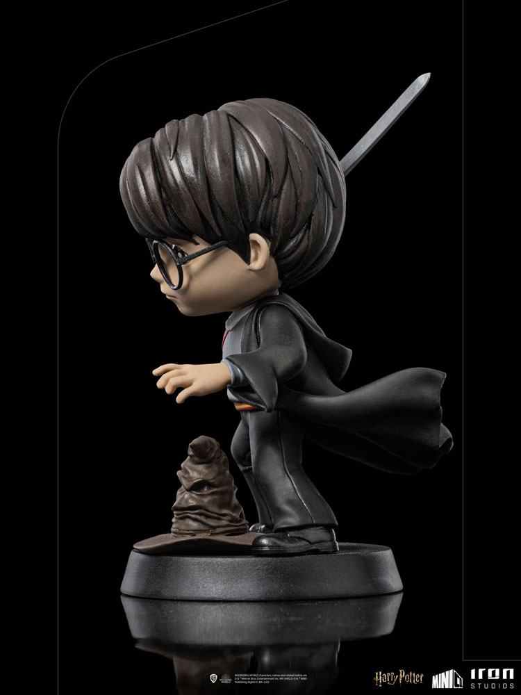 Harry Potter Mini Co. PVC Figure Harry Potter with Sword of Gryffindor 14 cm
