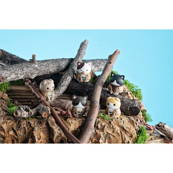 Attack on Titan Mega Cat Project Trading Figure 3 cm Gathering Scout Regiment danyan! Assortment (8)
