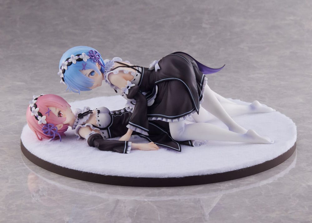 Re:Zero Starting Life in Another World PVC Statue 1/7 Ram &amp; Rem 9 cm