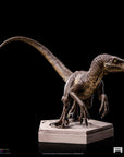 Jurassic World Icons Statue Velociraptor C 7 cm