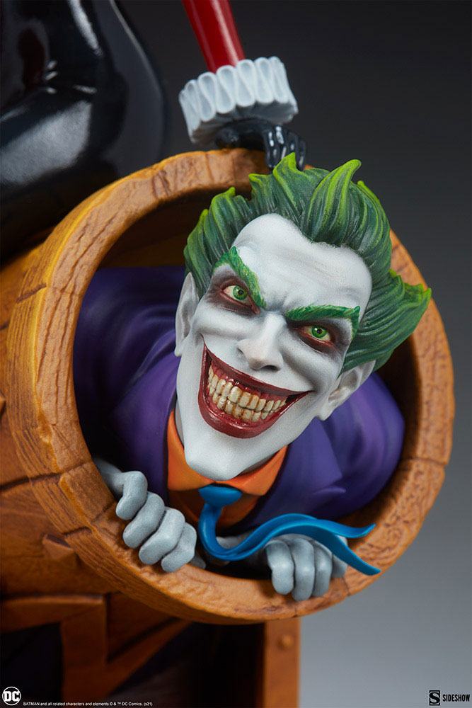DC Comics Diorama Harley Quinn and The Joker 35 cm