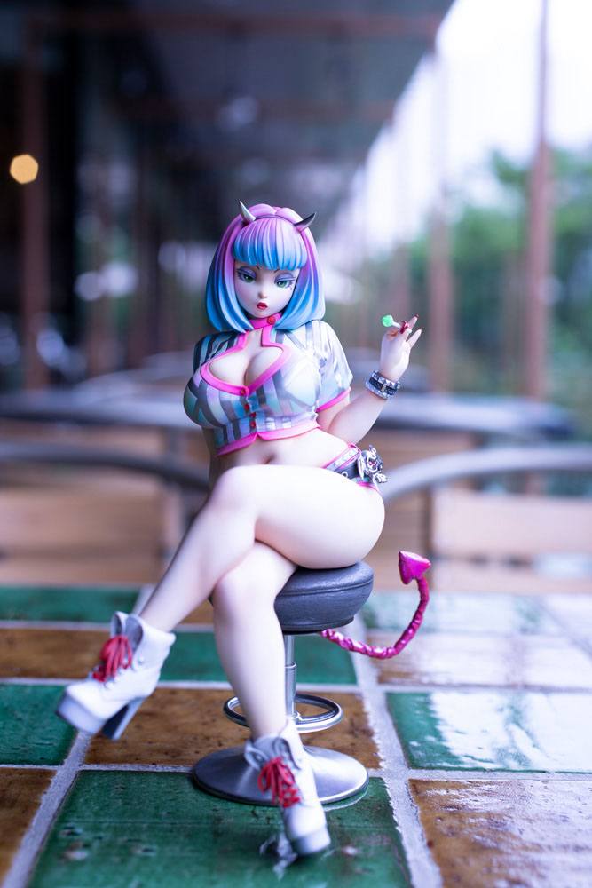 Sculptor Original PVC Statue Katie Moon&#39;s Trick or Treat by Yoshiki Fujimoto 19 cm