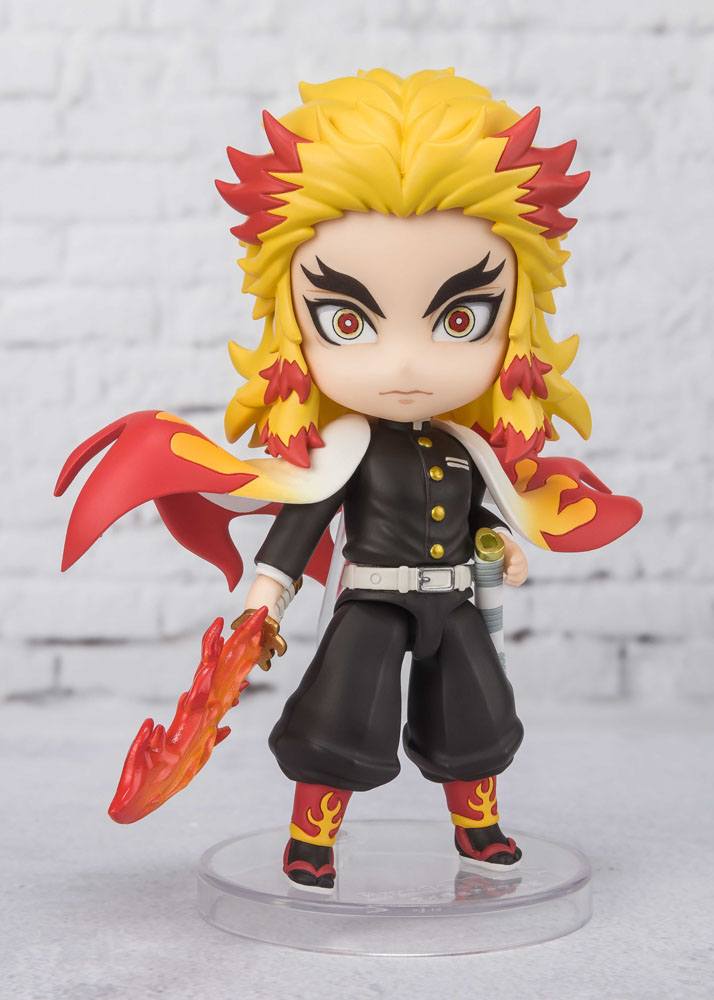 Demon Slayer: Kimetsu no Yaiba Figuarts mini Action Figure Kyojuro Rengoku (Flame Breathing) 9 cm