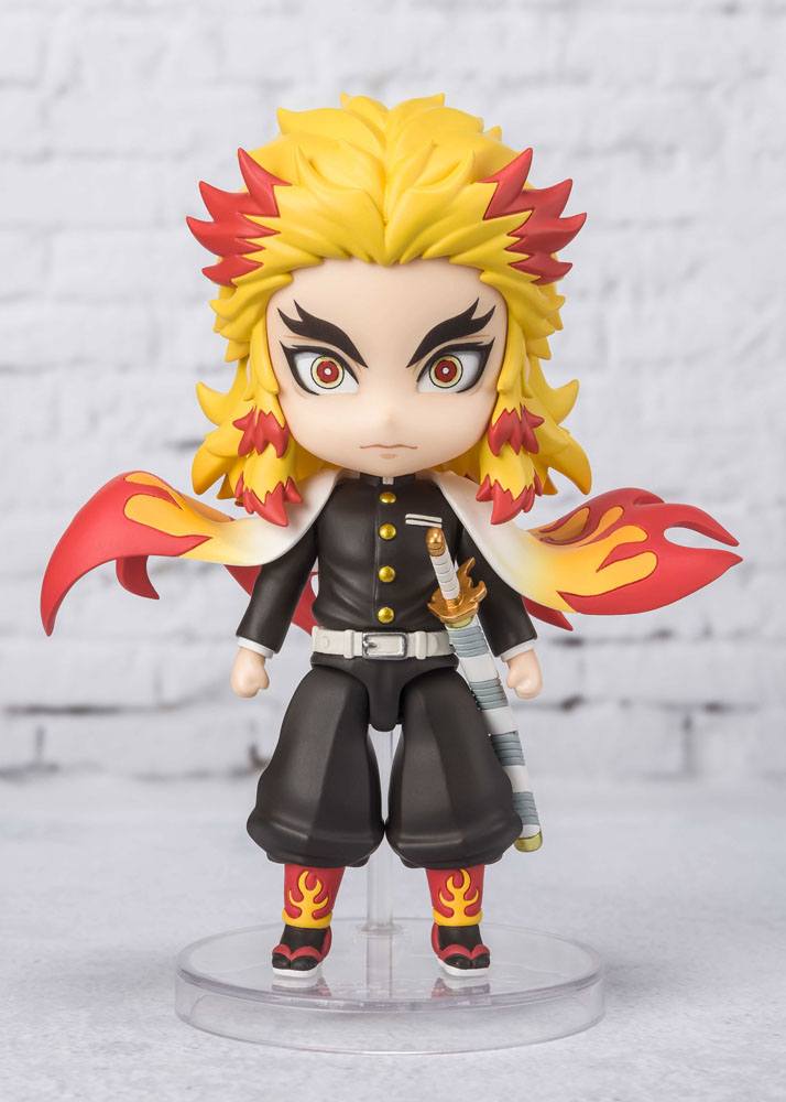 Demon Slayer: Kimetsu no Yaiba Figuarts mini Action Figure Kyojuro Rengoku (Flame Breathing) 9 cm