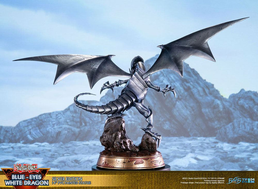 Yu-Gi-Oh! - Blue-Eyes White Dragon Silver Edition 35 cm