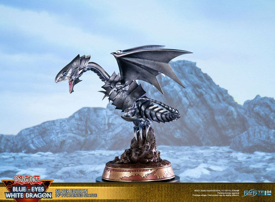 Yu-Gi-Oh! - Blue-Eyes White Dragon Silver Edition 35 cm