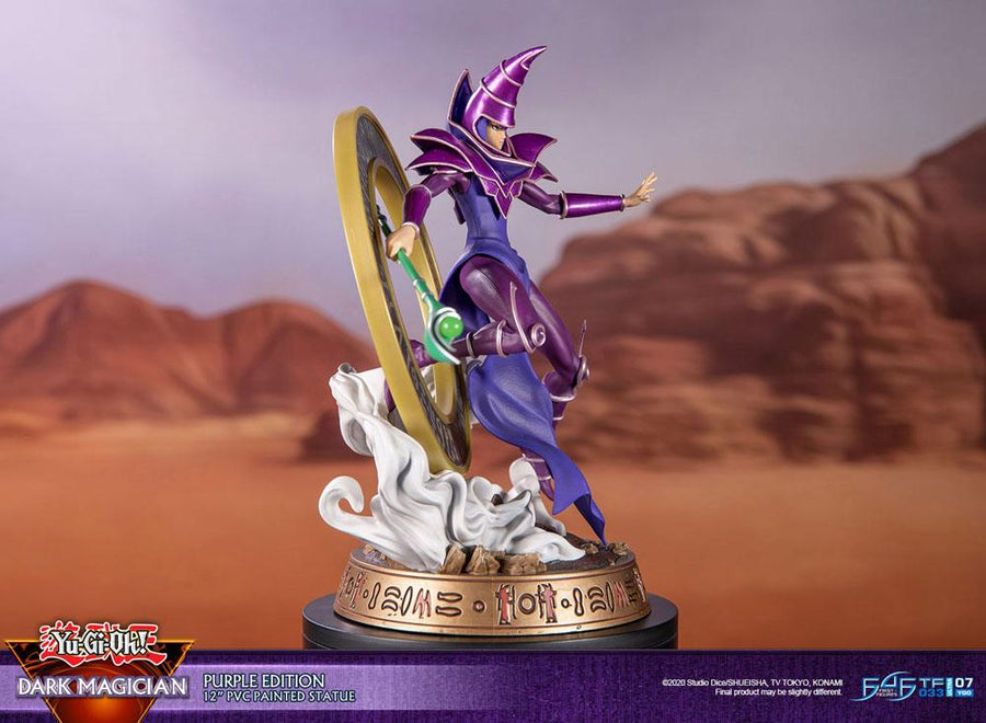 Yu-Gi-Oh! - Dark Magician Purple Version 29 cm