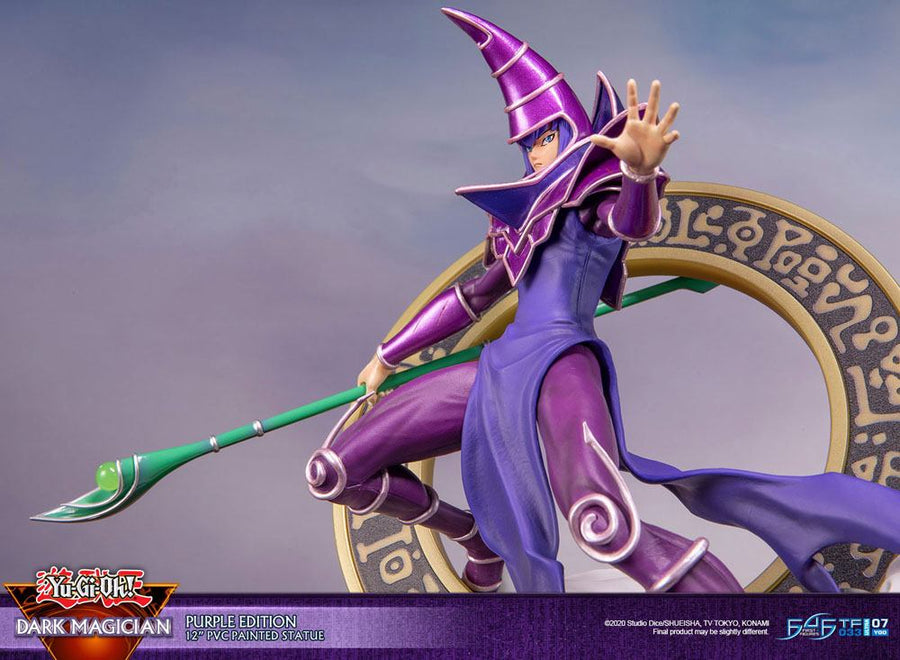 Yu-Gi-Oh! - Dark Magician Purple Version 29 cm
