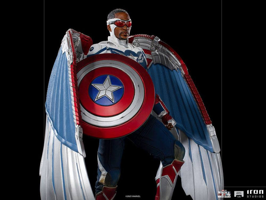 The Falcon and the Winter Soldier Legacy Replica Statue 1/4 Captain America Sam Wilson (Closed Wings) 57 cm
