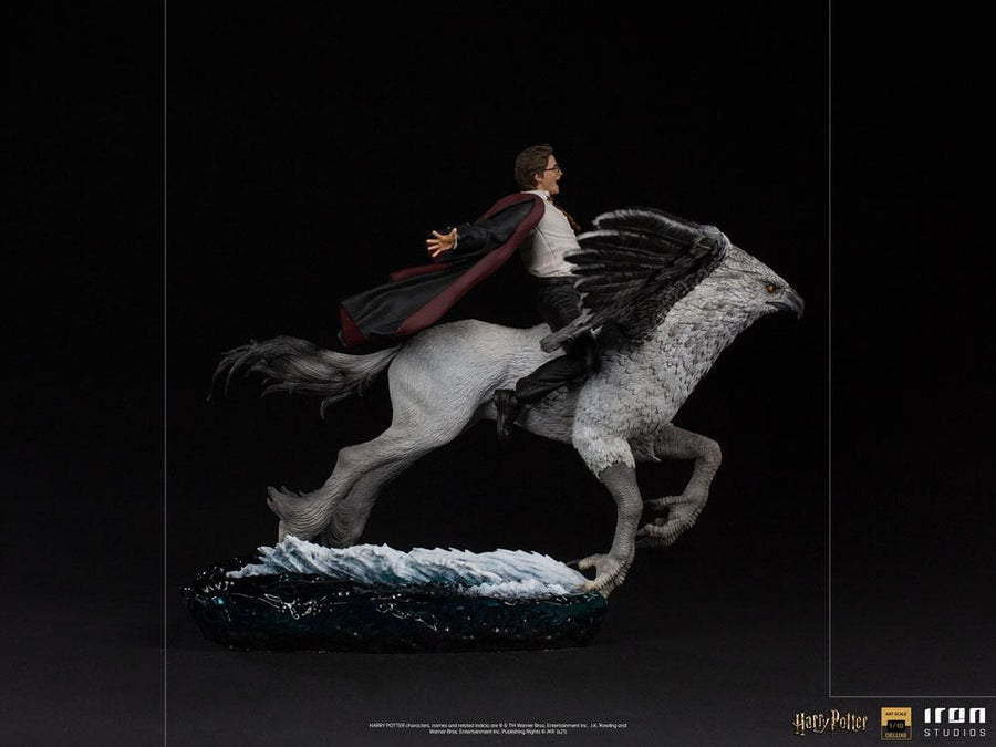 Harry Potter - Harry Potter and Buckbeak - Deluxe Art Scale Statue 30 cm
