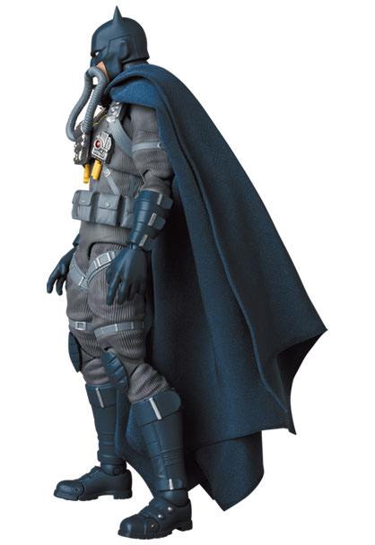 Batman Hush - Stealth Jumper Batman - MAF EX Action Figure 16 cm