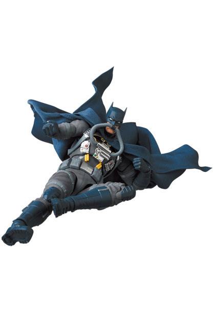 Batman Hush - Stealth Jumper Batman - MAF EX Action Figure 16 cm