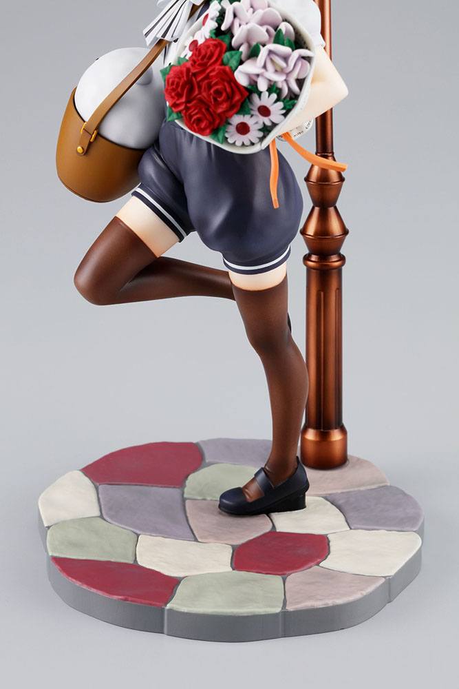 Is the Order a Rabbit BLOOM PVC Statue 1/6 Cocoa Flower Delivery Ver. 25 cm